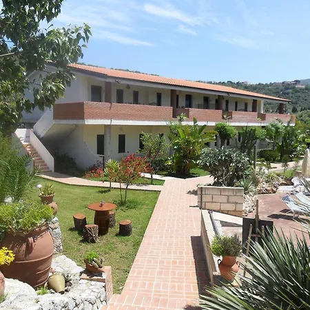 Heaven Aparthotel