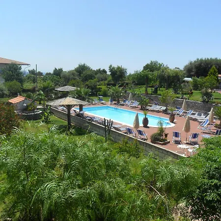 Aparthotel Heaven Ricadi